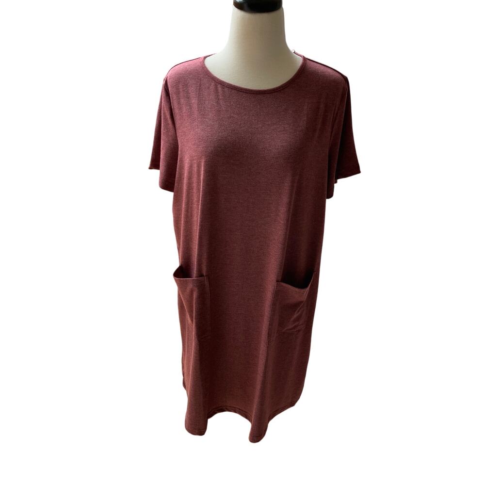 NWT Heathered Burgundy Short Sleeve Swing Dress Size M